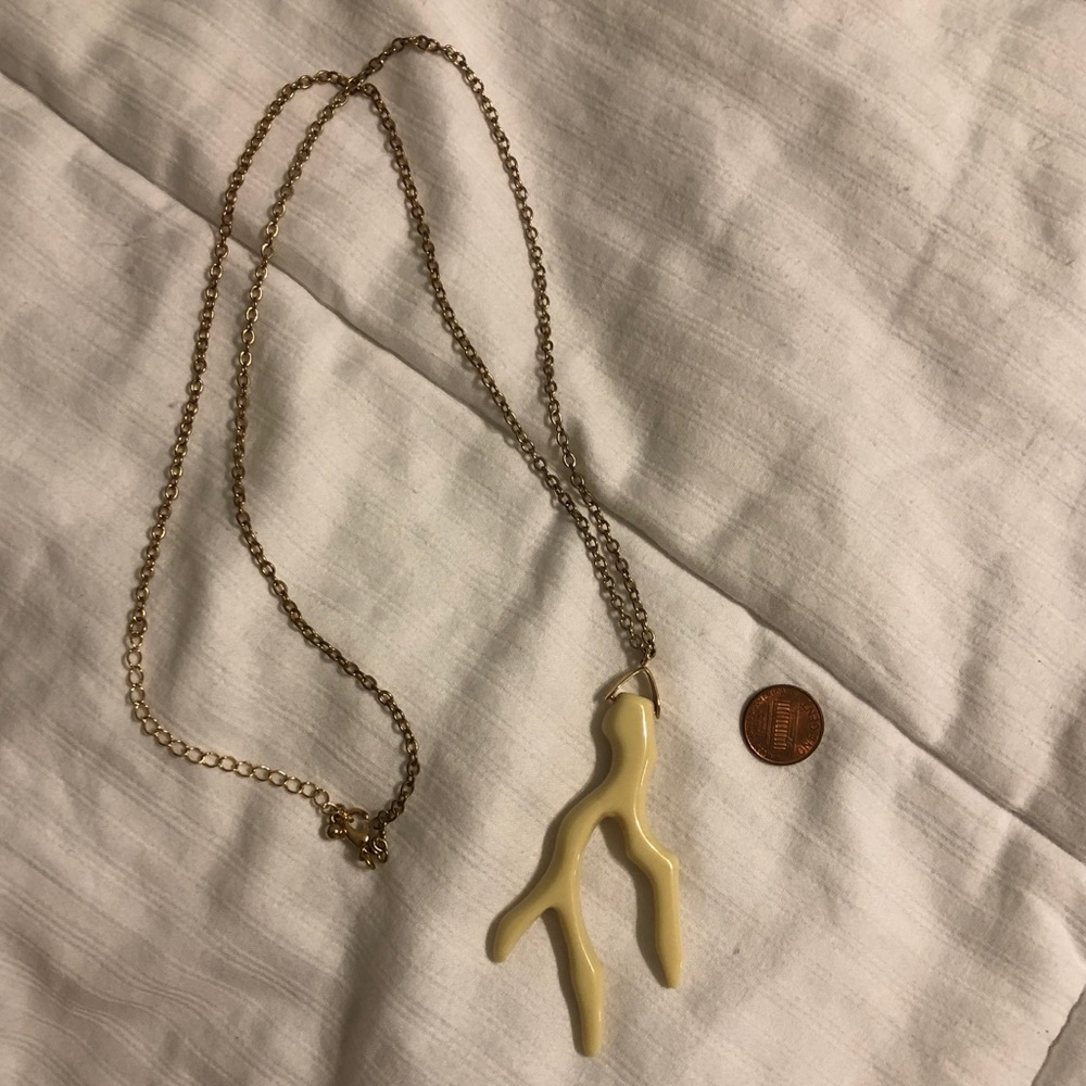 Cream coral necklace